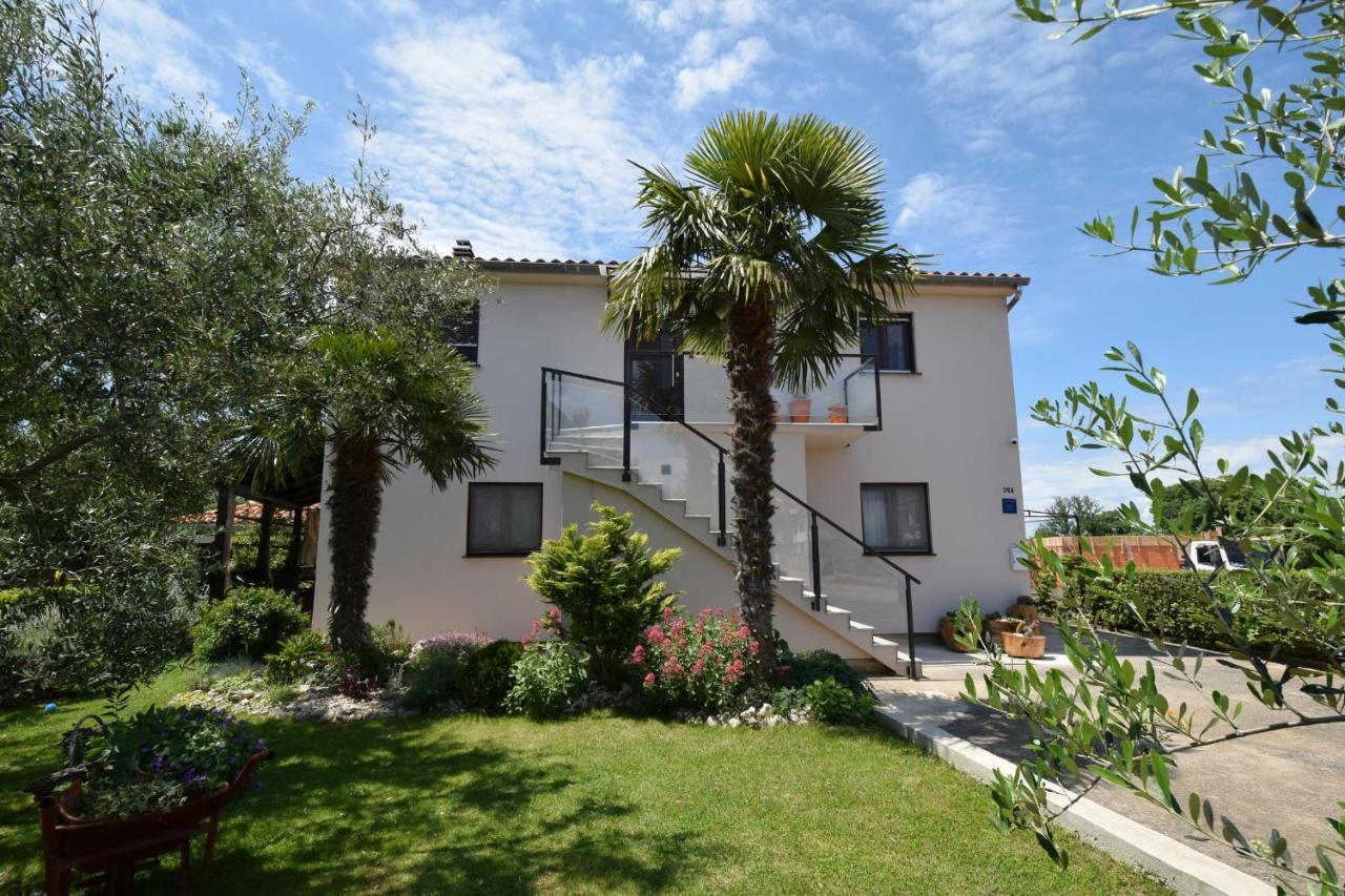 Apartments Aki Malinska Luaran gambar