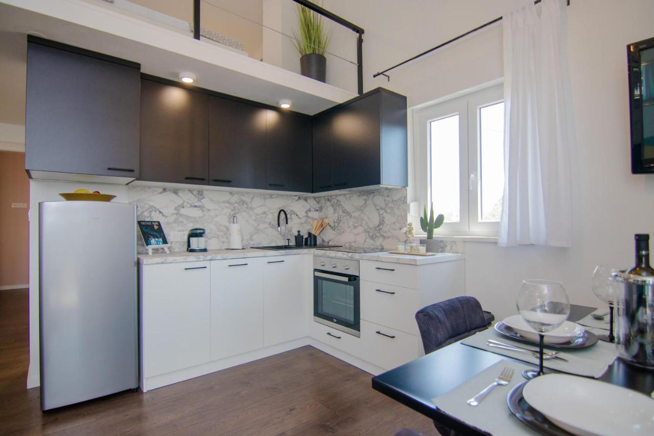 Apartments Aki Malinska Luaran gambar