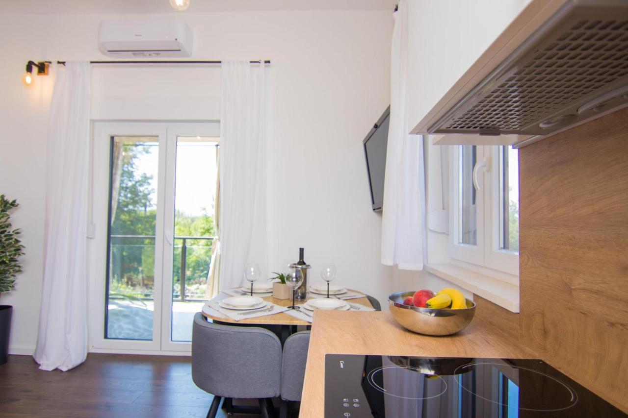 Apartments Aki Malinska Luaran gambar