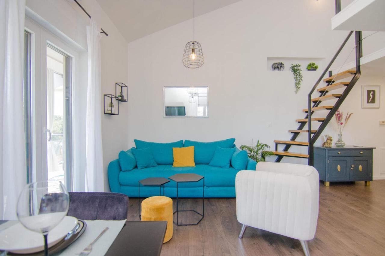 Apartments Aki Malinska Luaran gambar