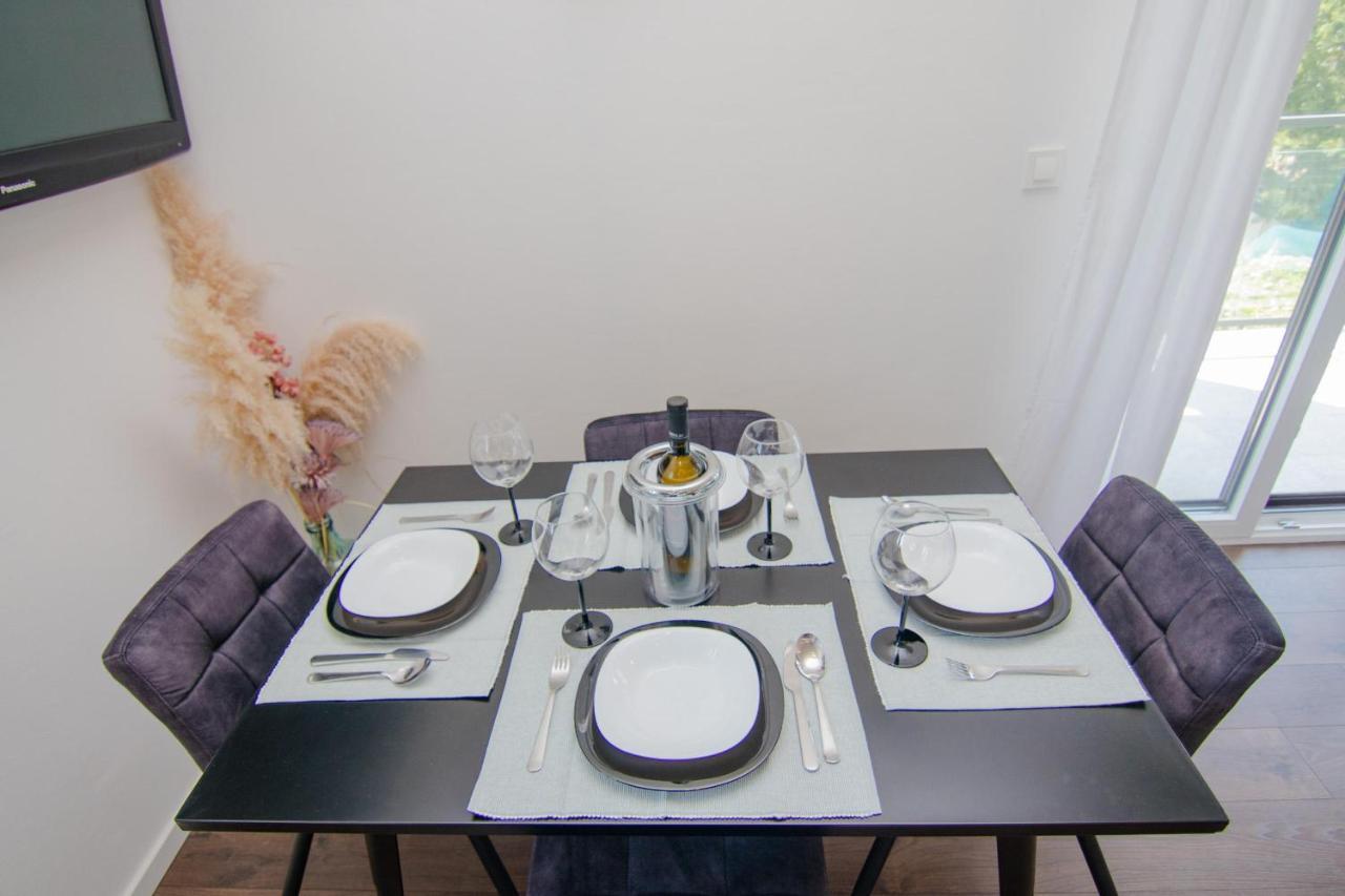Apartments Aki Malinska Luaran gambar