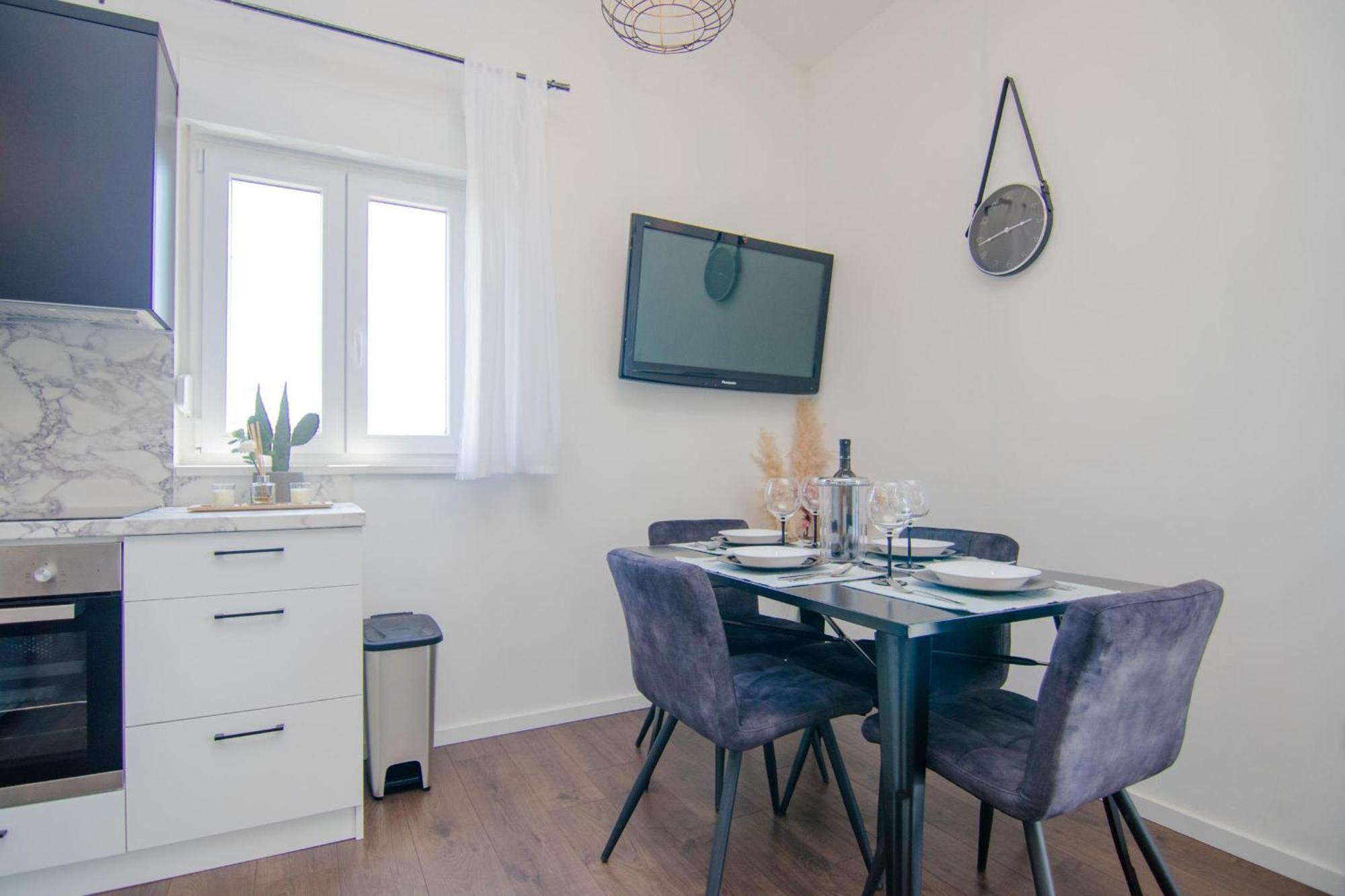 Apartments Aki Malinska Luaran gambar